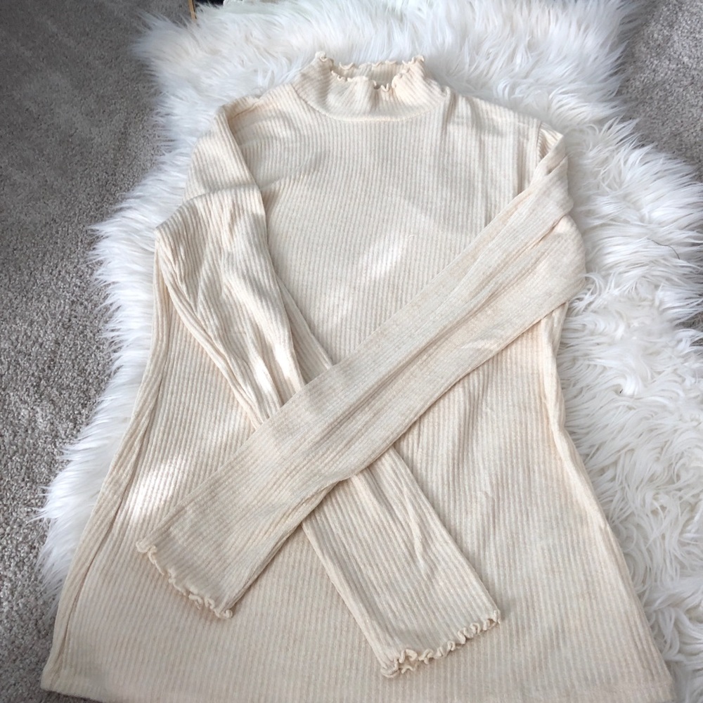 Abercrombie turtle neck top